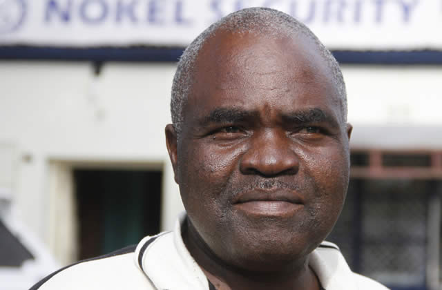 Kenneth Mhlophe