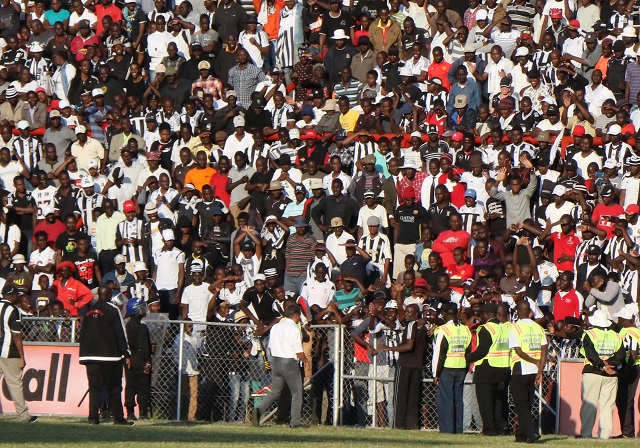 Akbay calms fans