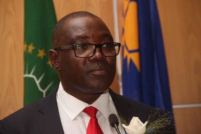 Dr Andreas Mwoombola