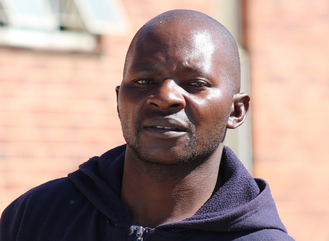 Dominic Tachiona Tichawangana