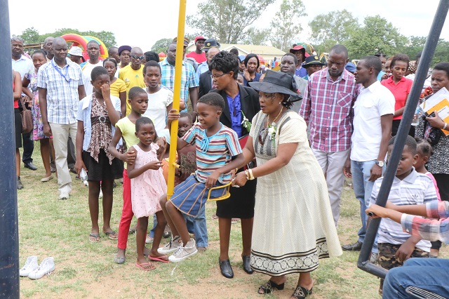 First lady on Bulawayo homes (3)