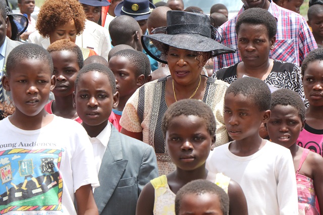 First lady on Bulawayo homes (5)