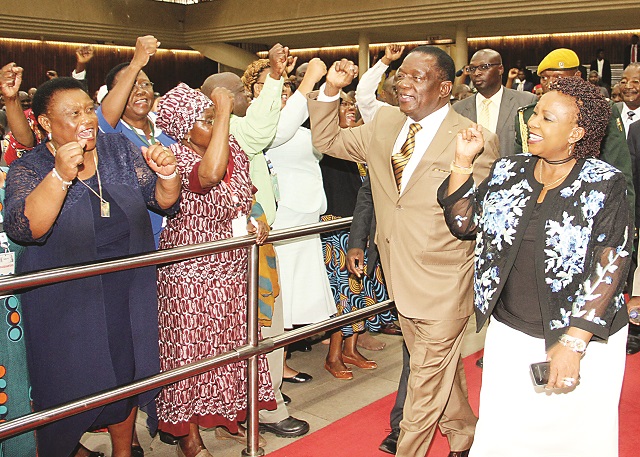 Zanu-PF First Secretary and President Cde Emmerson Mnangagwa and First Lady Auxillia Mnangagwa arrive for the 107th Ordinary Session of the Central Committee at the Zanu-PF Headquarters in Harare yesterday — (Picture by Tawanda Mudimu)